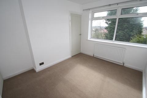 2 bedroom flat to rent, Alwoodley Court Gardens, Leeds, West Yorkshire, UK, LS17