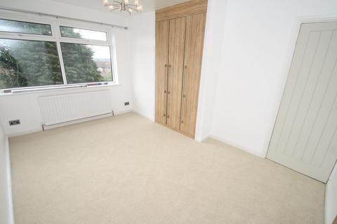 2 bedroom flat to rent, Alwoodley Court Gardens, Leeds, West Yorkshire, UK, LS17