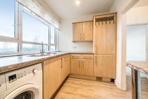 3 bedroom penthouse for sale, Albert Drive, London SW19