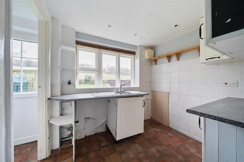 3 bedroom semi-detached house for sale, The Street, Denton CT4