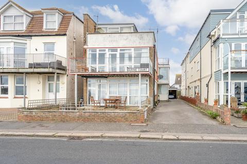 2 bedroom apartment for sale, Marine Drive West, Bognor Regis