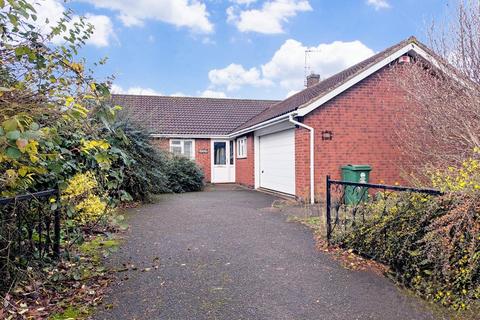 3 bedroom bungalow to rent, Radmoor Road, Loughborough