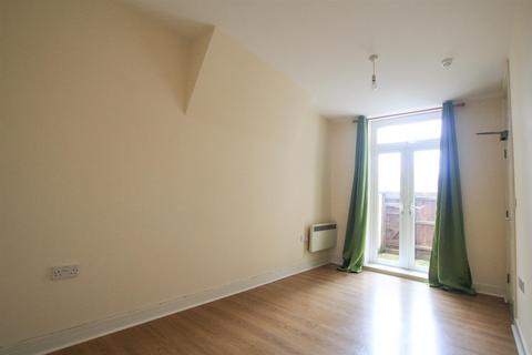 1 bedroom flat to rent, Clarence Road, Gorleston. NR31 6DR