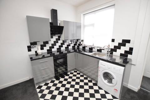 3 bedroom terraced house to rent, Neville Street, Platt Bridge