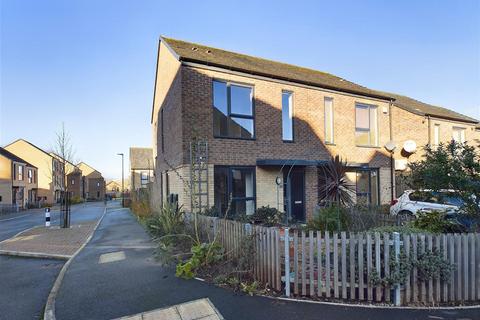 2 bedroom semi-detached house to rent, Eyre Crescent, Sheffield