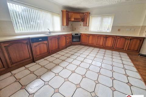 2 bedroom detached bungalow for sale, Castell Ddu Road, Pontarddulais, Swansea, West Glamorgan, SA4 8DH