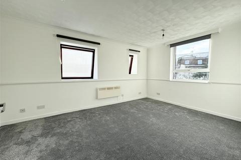 2 bedroom apartment to rent, Dartmouth Mews, Southsea