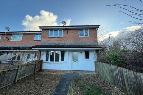 2 bedroom end of terrace house for sale, Kenwyn Close, Taunton TA1