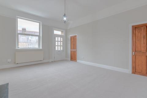 2 bedroom end of terrace house for sale, Stoney Street, Keighley, West Yorkshire, BD20