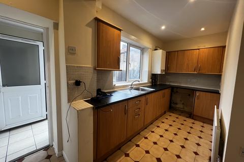 3 bedroom terraced house to rent, Northover, Bromley BR1