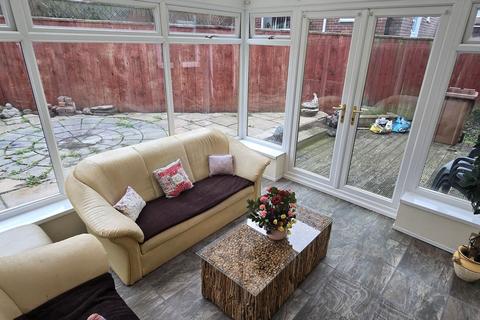 4 bedroom semi-detached house for sale, Norman Avenue, New Silksworth, Sunderland, Tyne and Wear, SR3 2EH