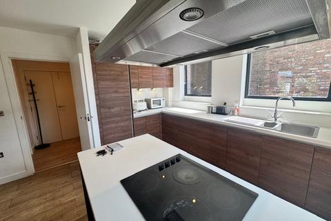 3 bedroom apartment for sale, Roper Court, George Leigh Street, Manchester, Lancashire, M4