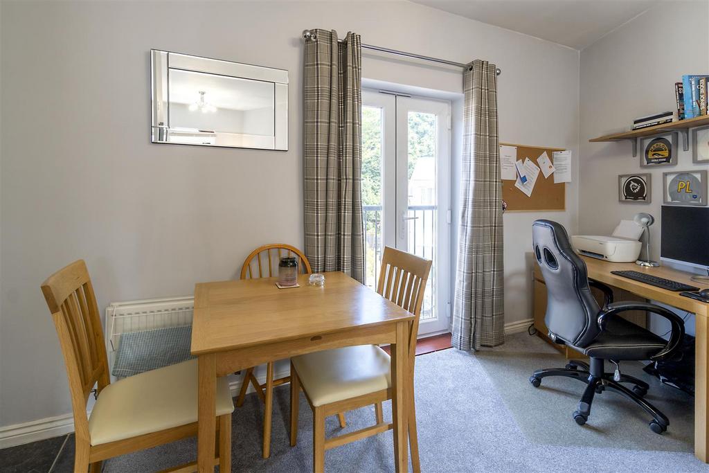 Living Room 2.jpg
