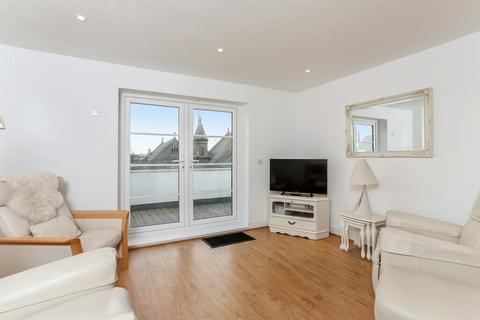 2 bedroom apartment for sale, Chapel Street, Hythe, CT21