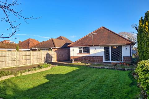 2 bedroom detached bungalow for sale, Hammonds Way, Totton SO40