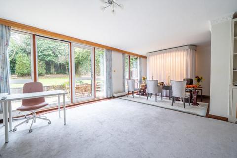 29 Ashbourne Road, London, W5 3ED