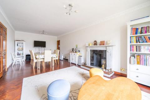 29 Ashbourne Road, London, W5 3ED