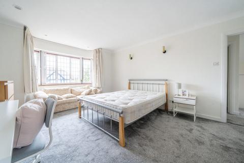 29 Ashbourne Road, London, W5 3ED