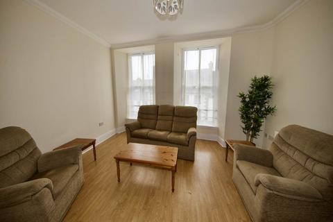 2 bedroom flat to rent, High Street, Arbroath, Angus