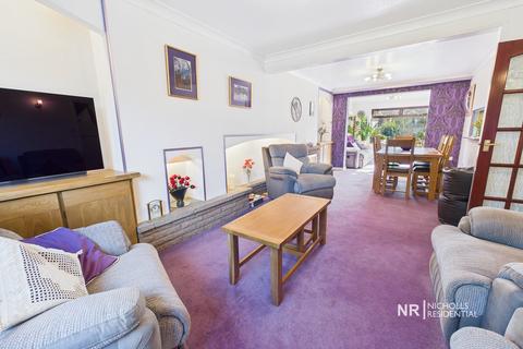 363 Leatherhead Road, Chessington, KT9 2NQ