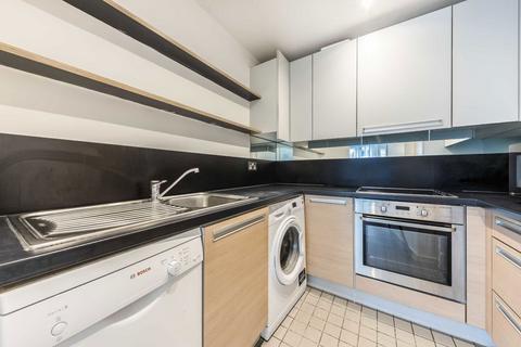 1 bedroom flat to rent, Biscayne Avenue, London E14