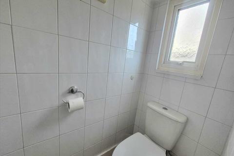 39 Collwyn Street, Tonyrefail, Porth, CF39 8BH