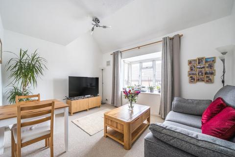 2 bedroom maisonette for sale, Lawrence Close, Guildford, GU4