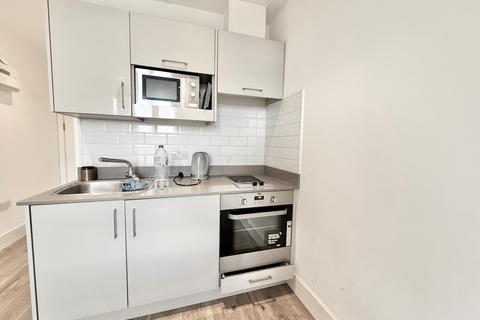 Studio to rent, Luminaire Apartments, London NW6