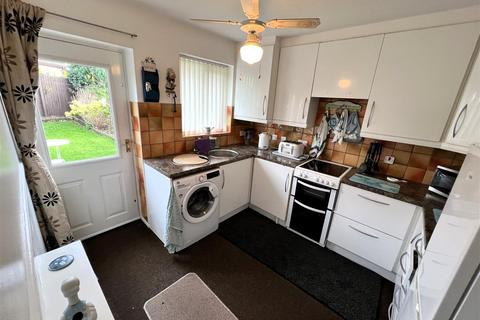 2 bedroom semi-detached bungalow for sale, Lakeside Meadows, Pontefract