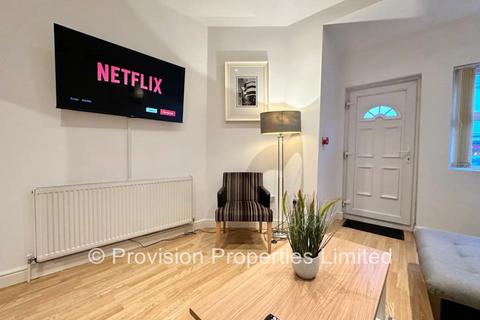 4 bedroom end of terrace house to rent, De Lacy Mount, Kirkstall LS5