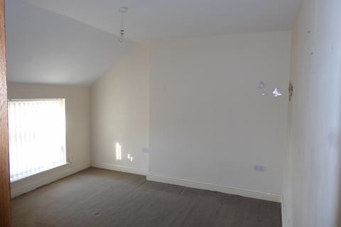 2 bedroom flat to rent, Regent Road, Morecambe, LA3