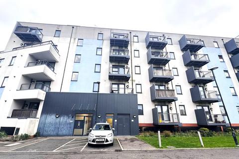 2 bedroom flat for sale, Salisbury Road,  Southall, UB2