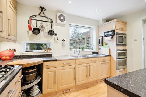 3 bedroom detached house for sale, The Gables, Aylesbury HP17