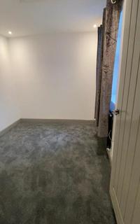 1 bedroom ground floor flat to rent, Staple Hill Road, Bristol BS16