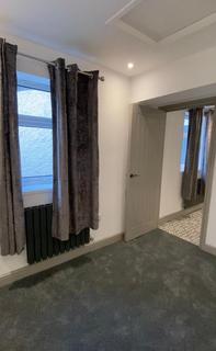 1 bedroom ground floor flat to rent, Staple Hill Road, Bristol BS16