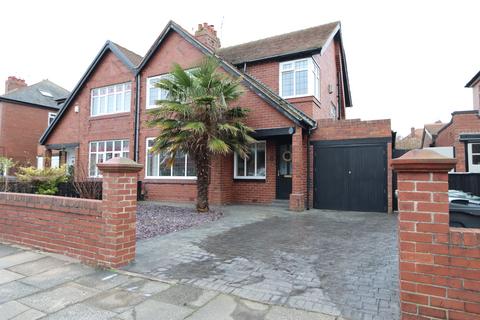 3 bedroom semi-detached house for sale, Shaftesbury Avenue, Whitley Bay, Tyne & Wear, NE26 3TD