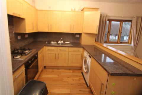 2 bedroom flat to rent, Sole Street, Gravesend DA12