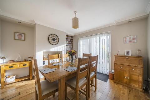 3 bedroom end of terrace house for sale, Blossom Avenue,  Theale,  RG7