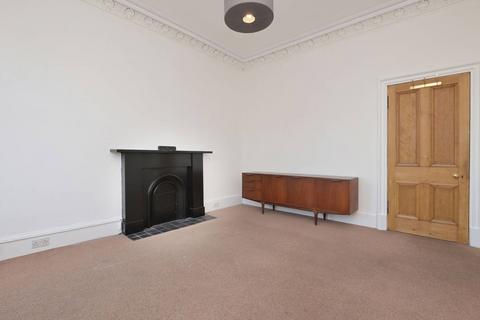 1 bedroom flat for sale, 30/5 Crighton Place, Leith, Edinburgh, EH7 4NY