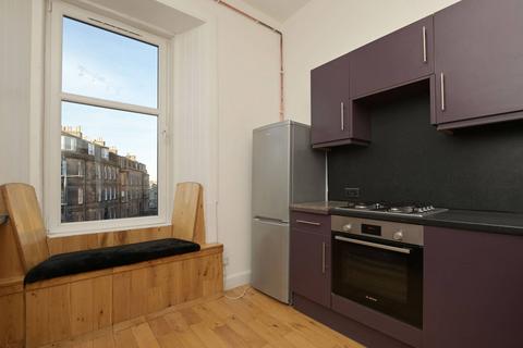 30/5 Crighton Place, Edinburgh, EH7 4NY