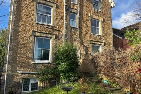 1 bedroom apartment to rent, 34 Stoke Road, Guildford GU1