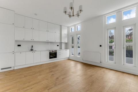 1 bedroom flat to rent, Archway Road, Highgate, N6