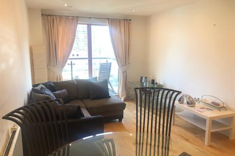 2 bedroom flat to rent, Mackenzie House, Chadwick Street, Leeds