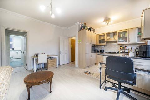 1 bedroom flat for sale, Creffield Road, Ealing Common, London, W5