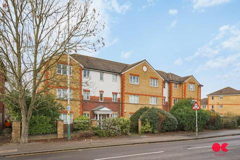 2 bedroom flat for sale, South Street, Romford RM1