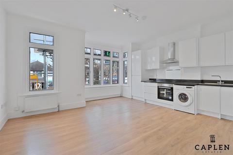 2 bedroom apartment to rent, Station Road, London