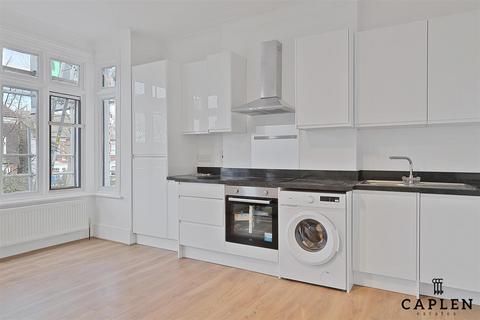 2 bedroom apartment to rent, Station Road, London