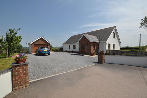 4 bedroom detached bungalow for sale, Llangain, Carmarthen