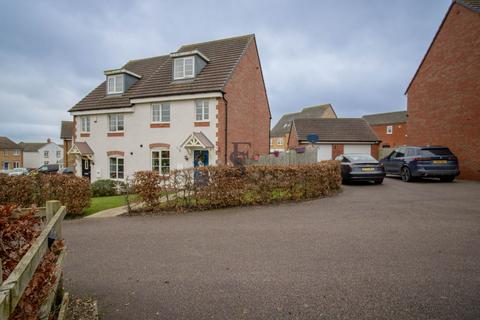 4 bedroom semi-detached house for sale, Catterick Way, Hamilton, Leicester