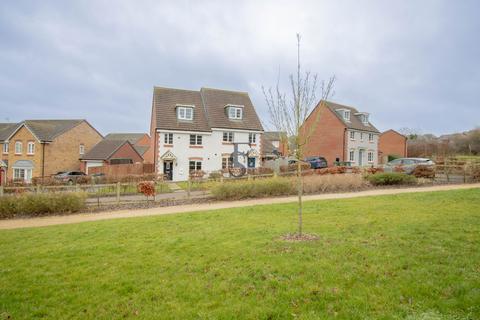 4 bedroom semi-detached house for sale, Catterick Way, Hamilton, Leicester